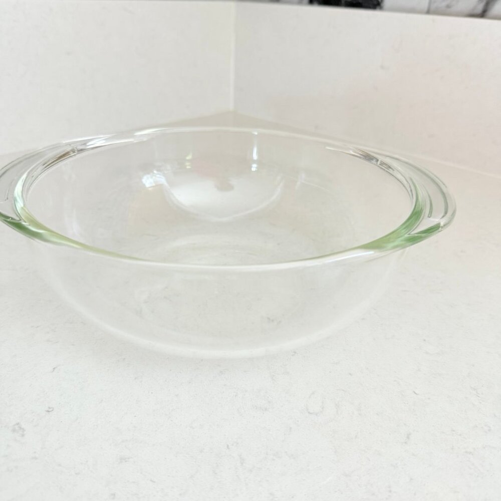 Vintage Clear Glass Pyrex Model #024 20t Bowl with Handles